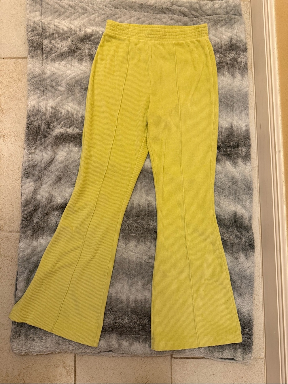 New Aerie Groove-On Ribbed Velour Flare pants size S light corduroy pants